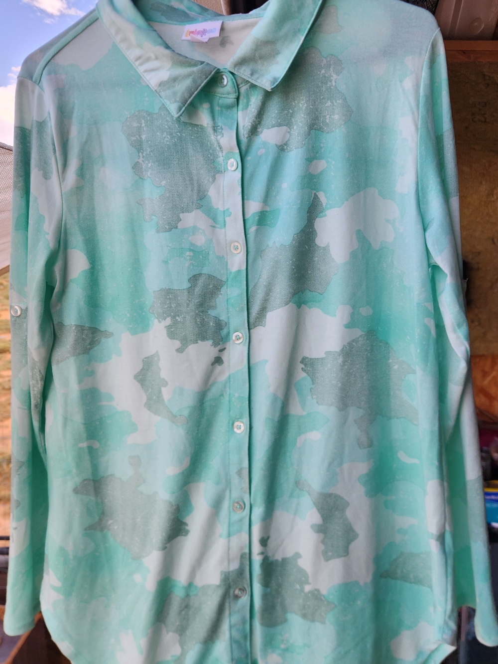 LuLaRoe Mint and Light Aqua Valentina Button-Up Shirt